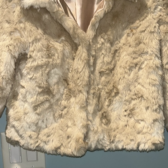 H&M women’s faux fur coat cropped Size 6 - Picture 4 of 8